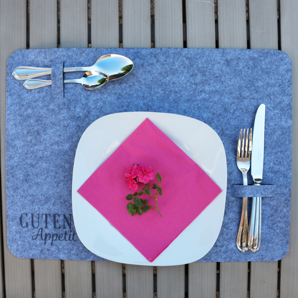 Tischset mit Bestecklaschen