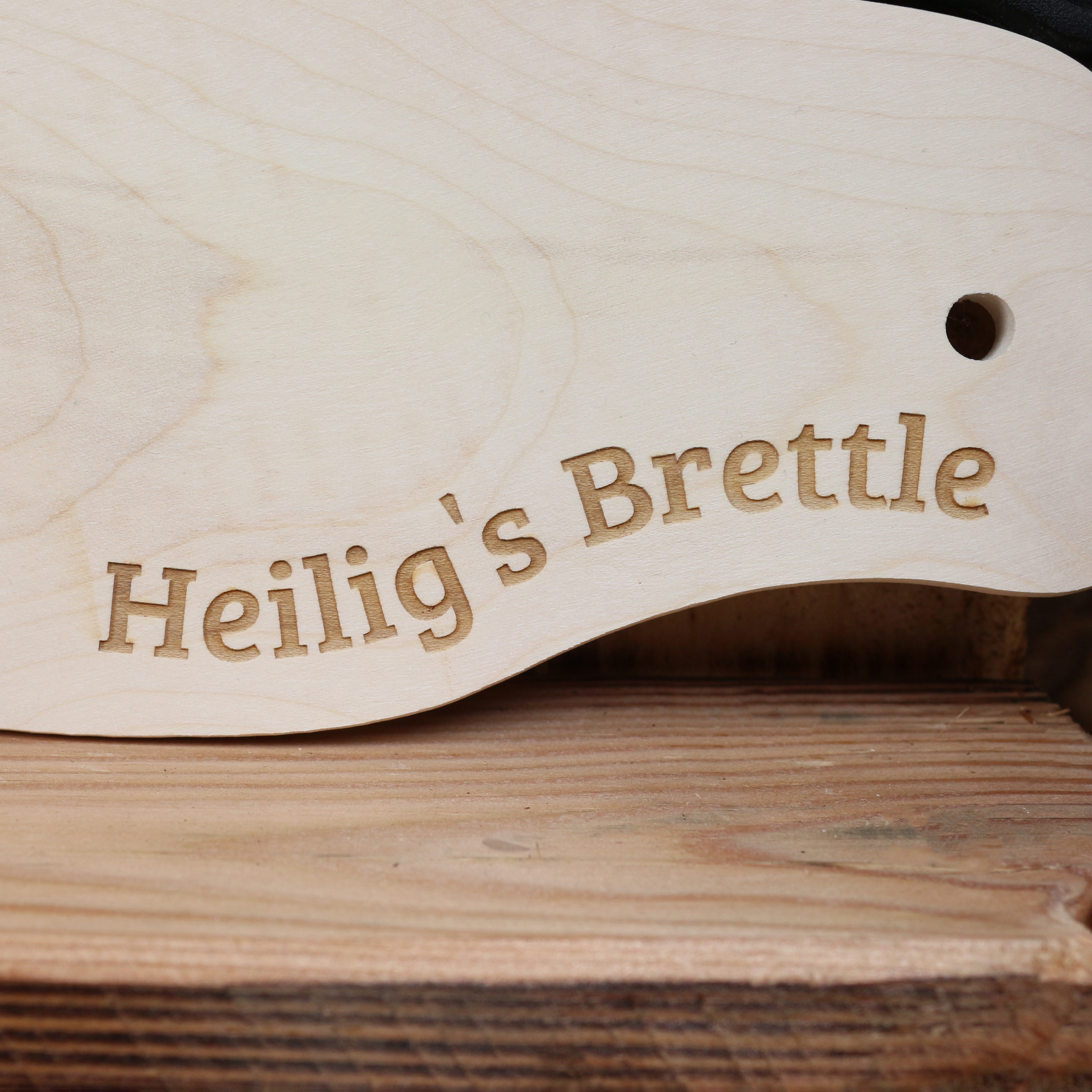 Brett mit Messerhalterung "Heiligs Brettle"