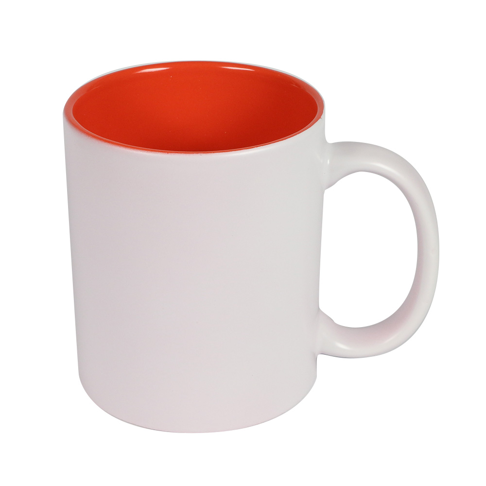 Tasse weiß mit orangener Innenseite 