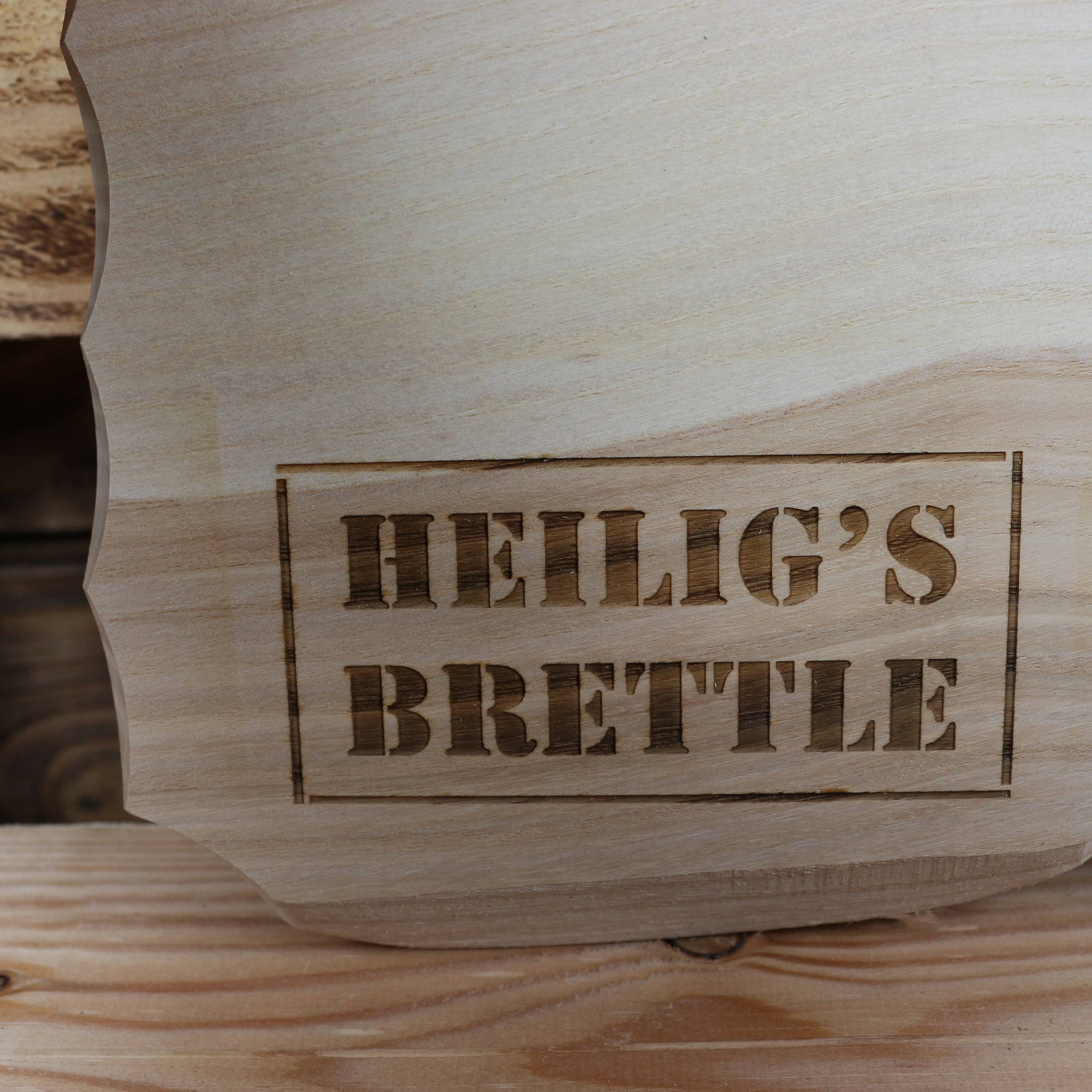 Schneidebrett mit gewelltem Rand"Heilig's Brettle"