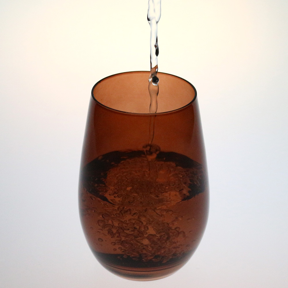 Wasserglas "Elements" braun