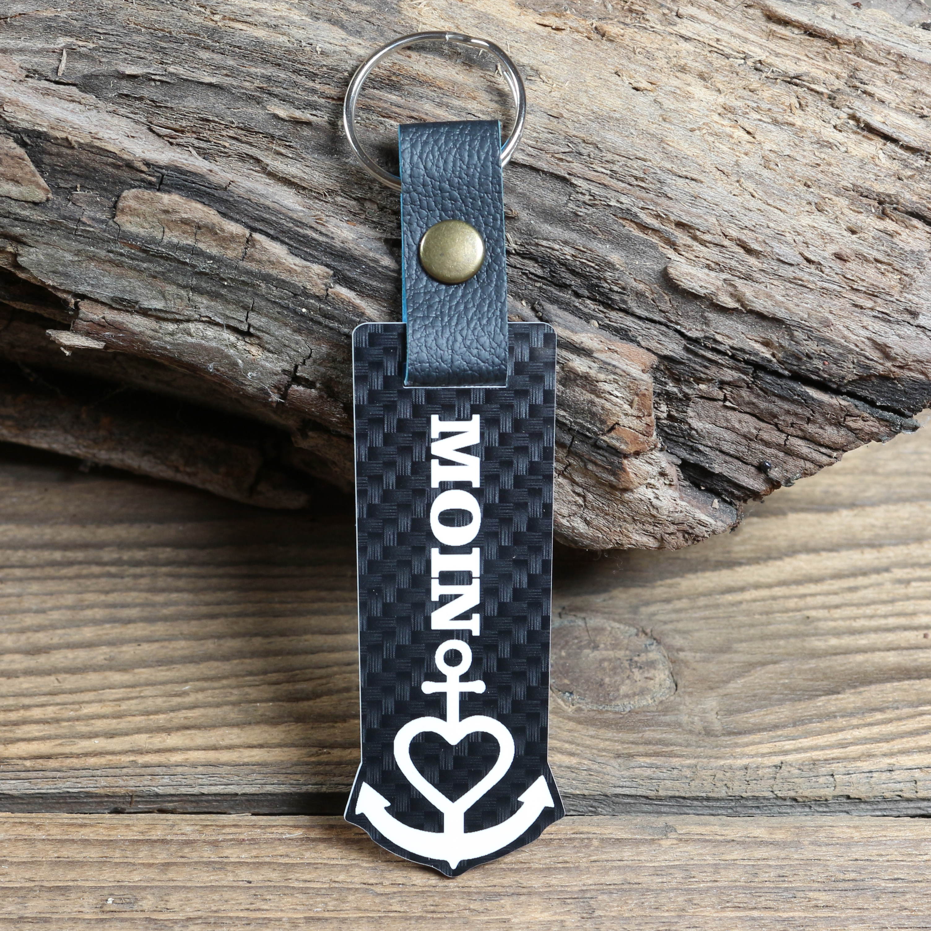 Schlüsselanhänger "Moin" in Carbonoptik